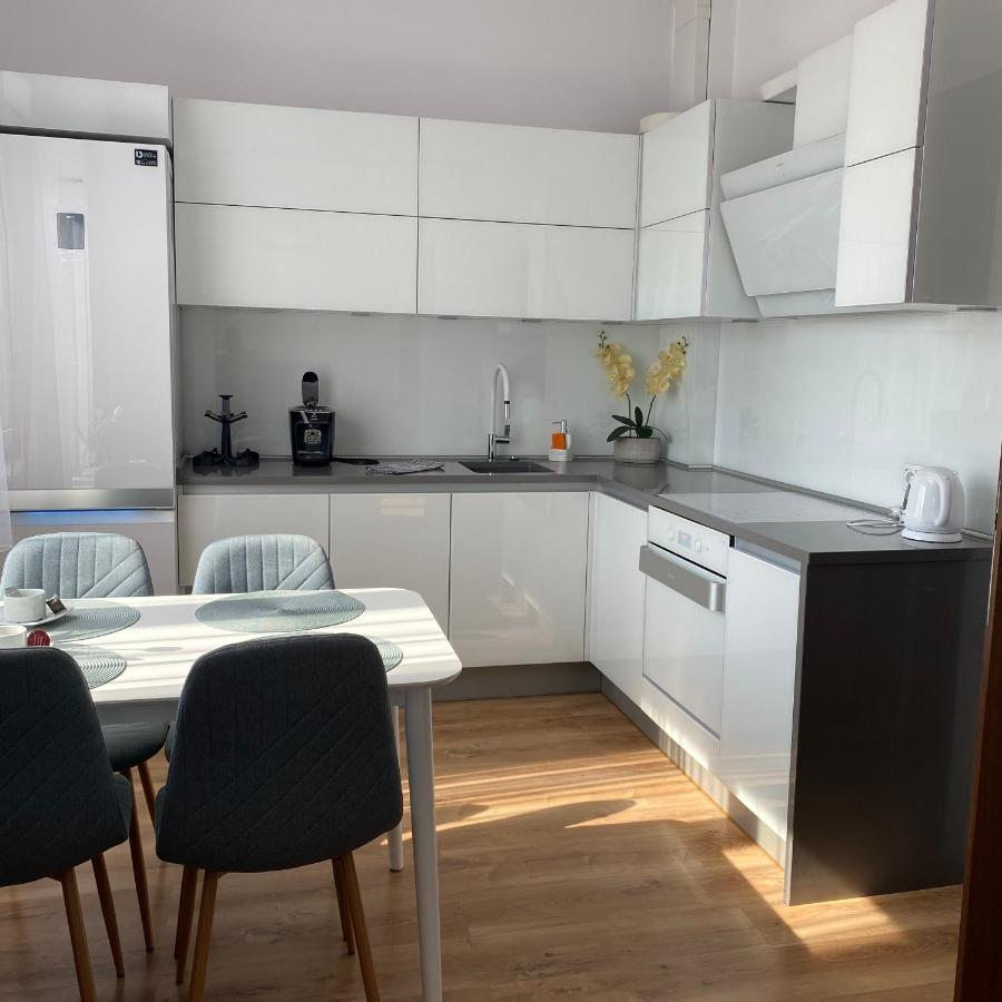 Apartamenty Teatralne 고르주프비엘코폴스키 외부 사진